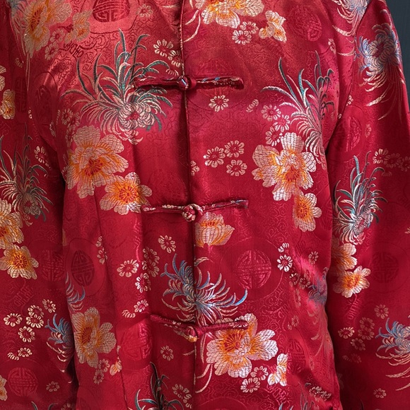 Gracefully beautiful brocade Mandarin-style jacket - Picture 2 of 6